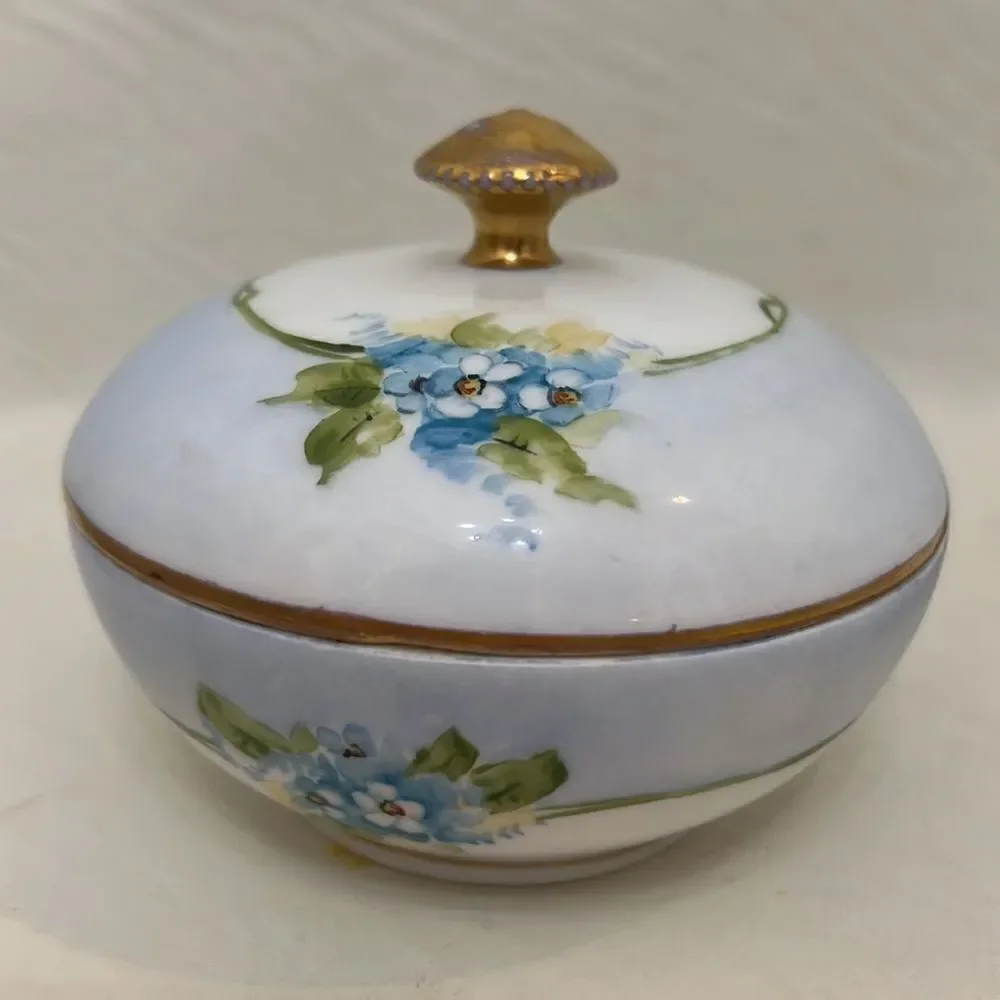 Bavarian Powder Bowl Trinket Covered Dish Gold Knob & Trim 4 In X 3 1/4 Vintage